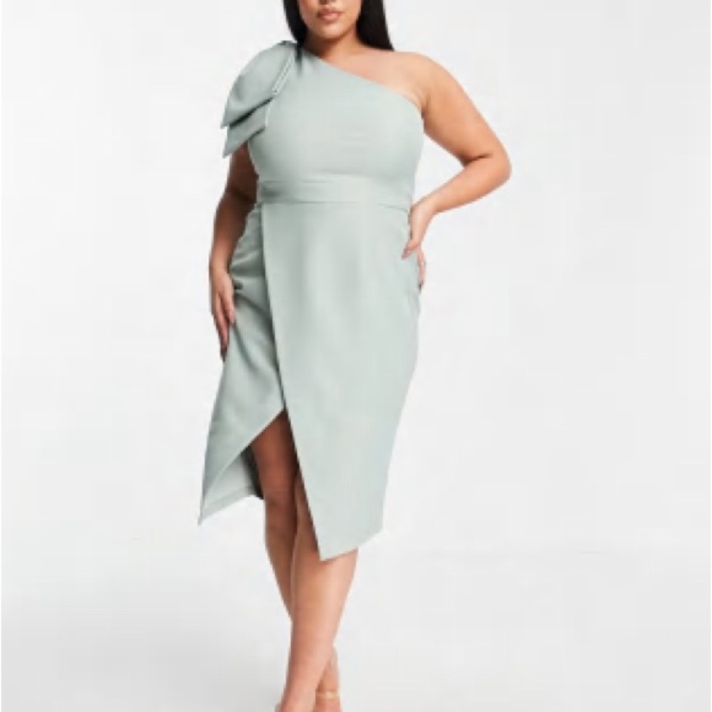💚NWT! Plus Size Wedding Guest Dress!
